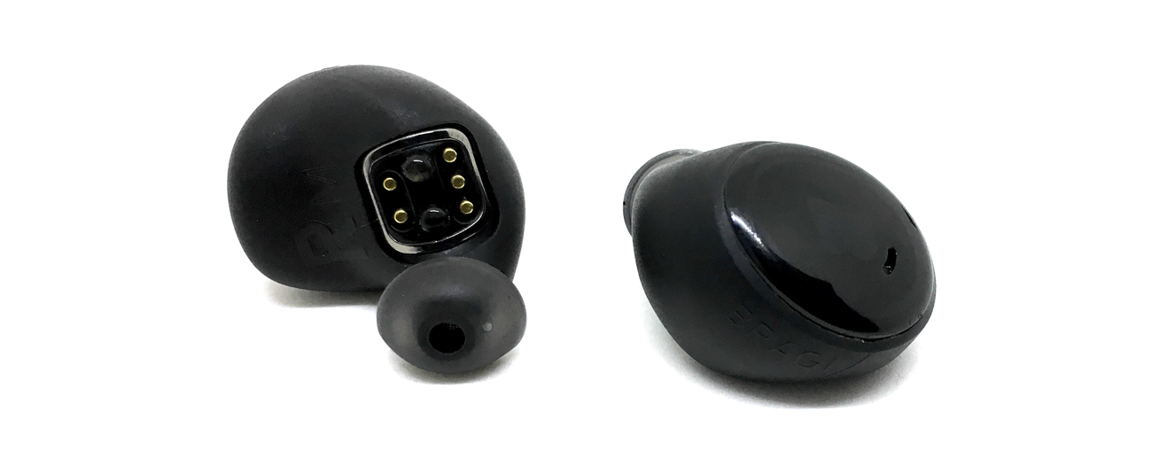 The left and right Dash earphones